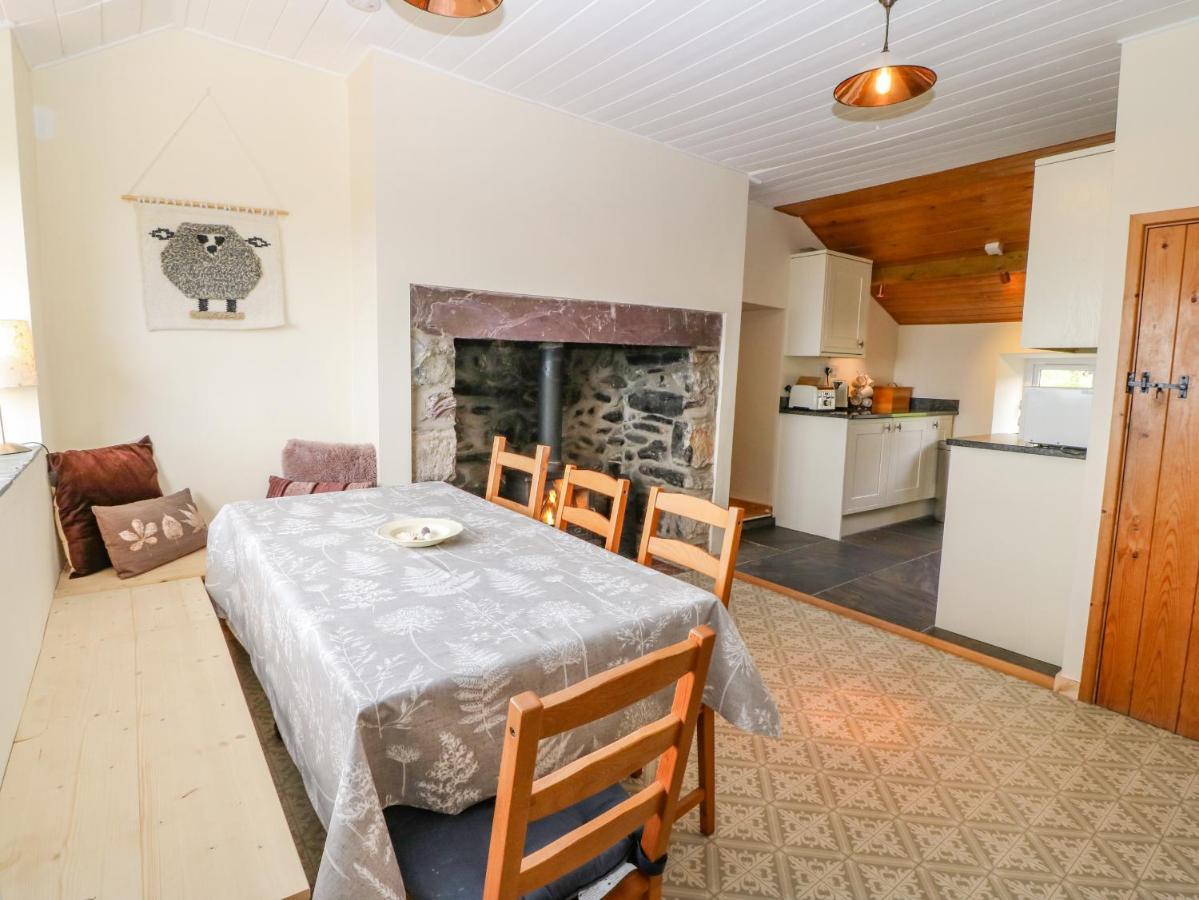 Bryn Derwen Villa เคอร์นาวอน ภายนอก รูปภาพ