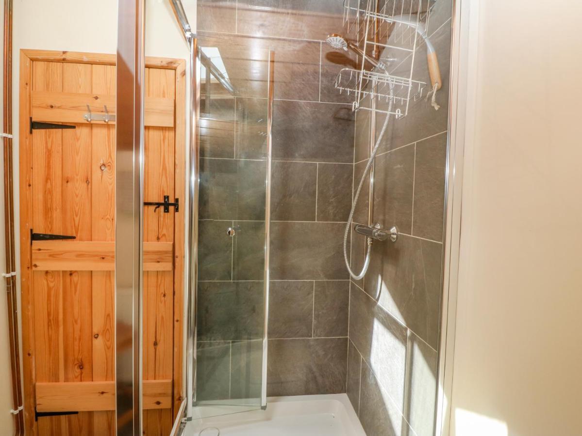 Bryn Derwen Villa เคอร์นาวอน ภายนอก รูปภาพ